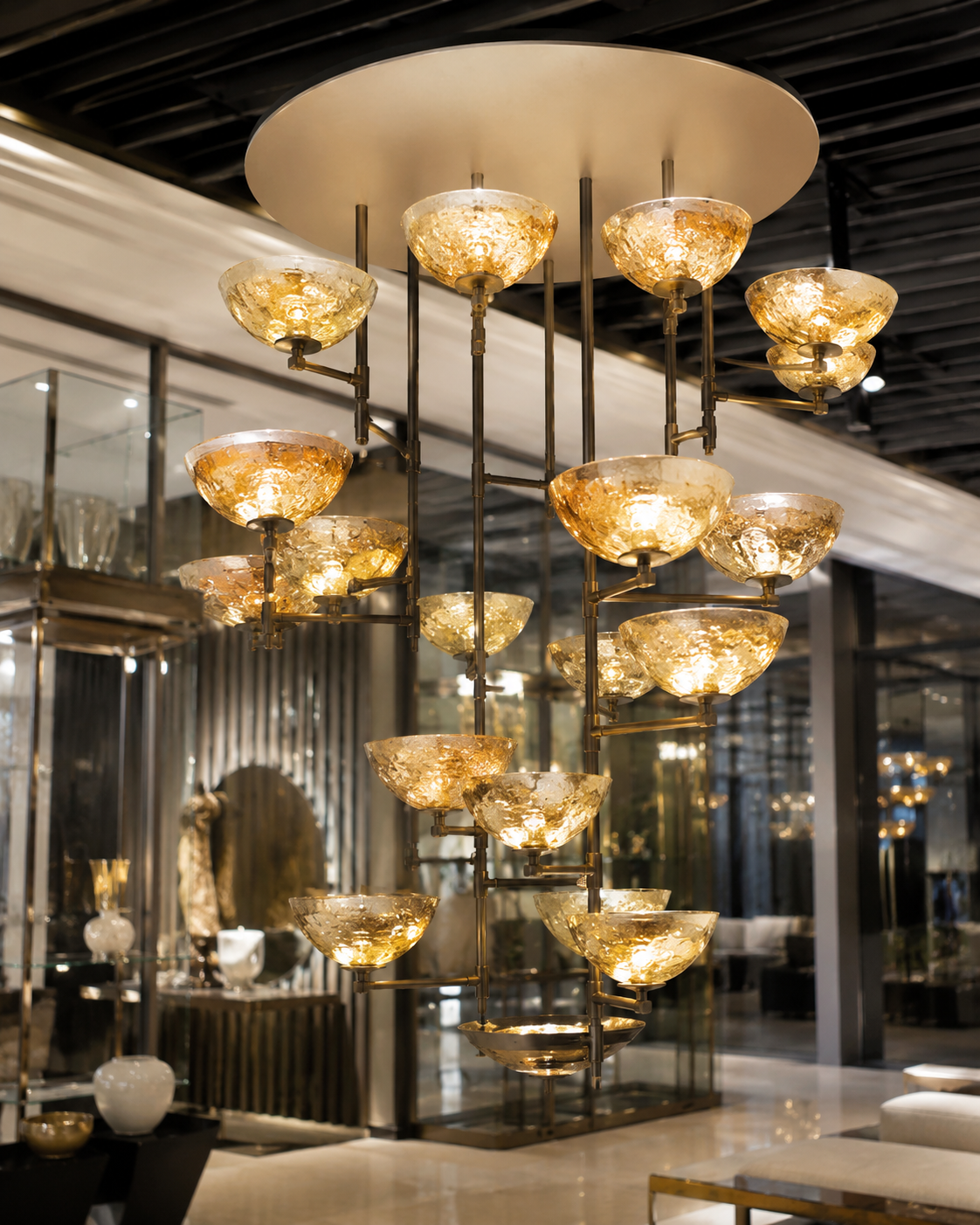 Leaf hanging double height chandelier - Image 2