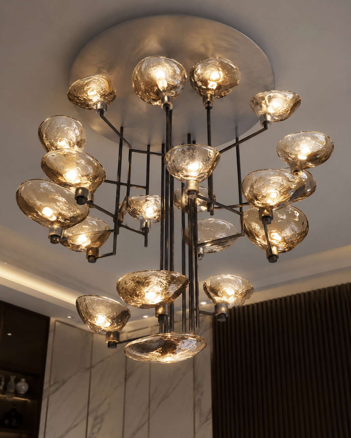 Leaf hanging double height chandelier - Image 4